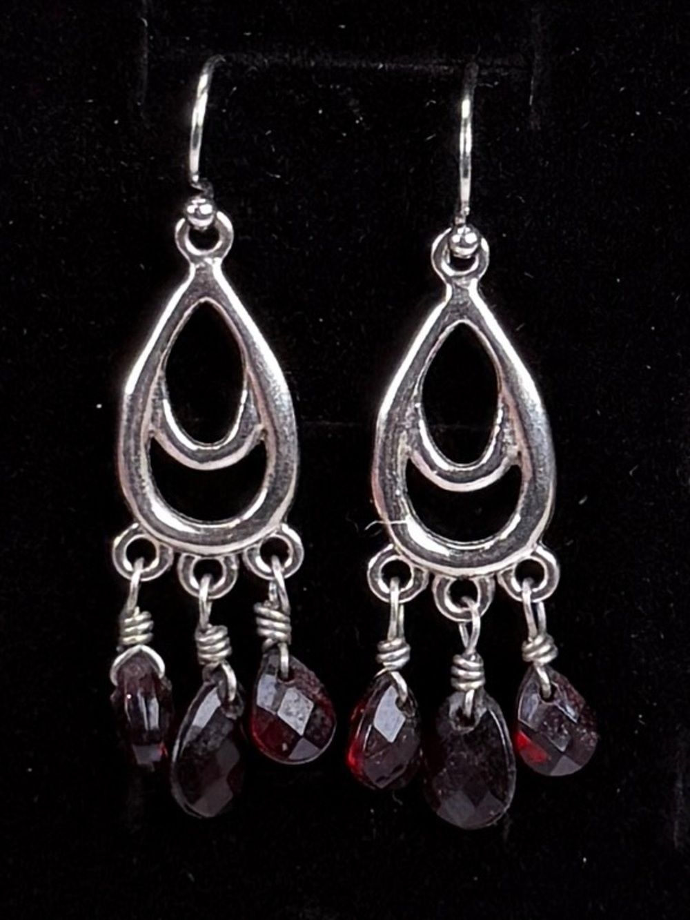 Vintage Silvertone red bead pierced dangle earrings